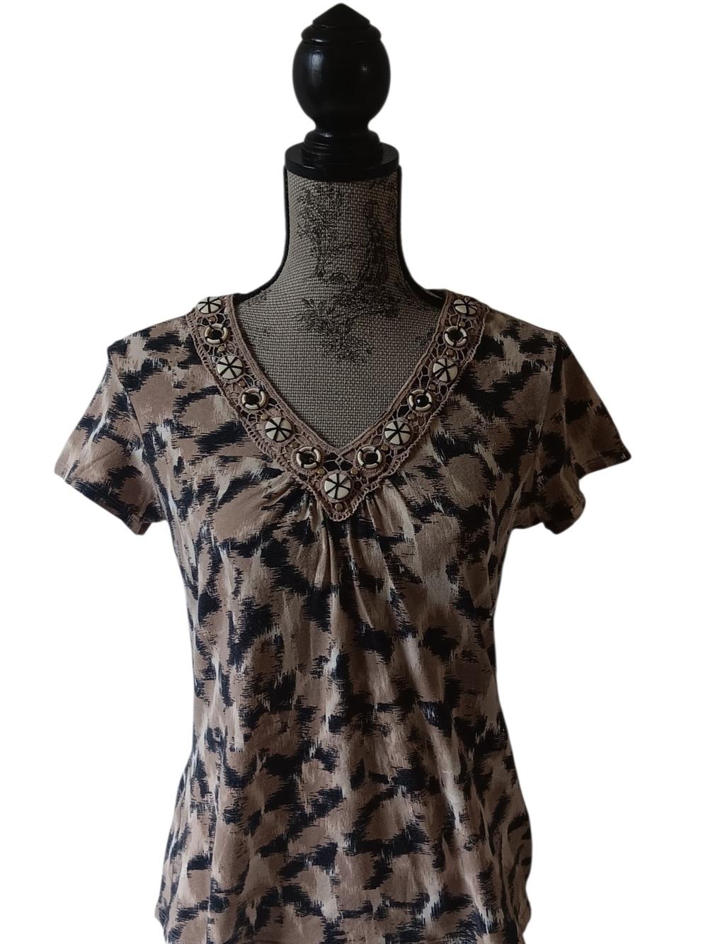 Ruby Rd. women's multicolored beaded short-sleeve v-neck top size S
